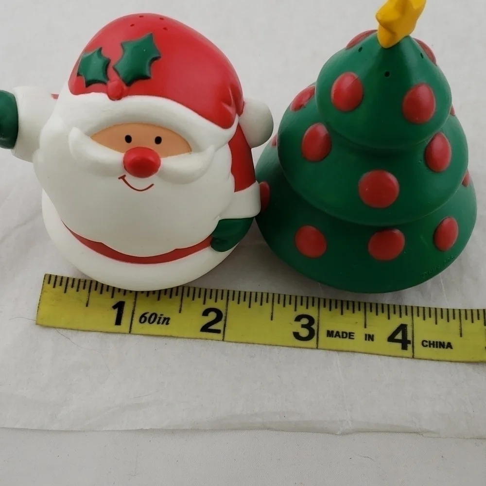 SANTA & Christmas Tree Salt & Pepper Shaker Unused Plastic Vintage - Picture 7 of 7